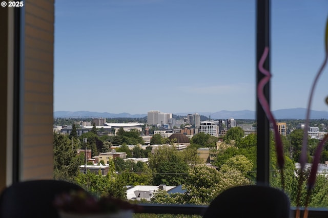 view of city with a mountain backdrop