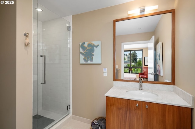 full bathroom with connected bathroom, a shower stall, vanity, and recessed lighting