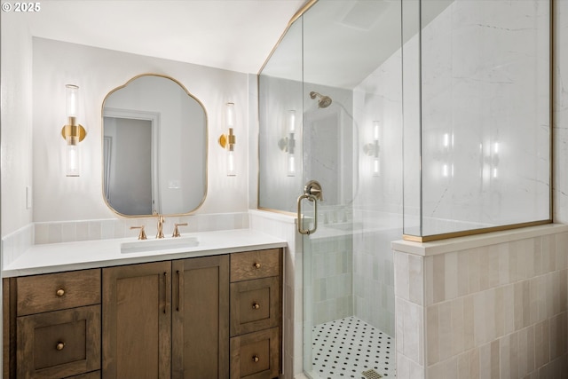 2089 5th Ave, West Linn, OR 97068 - bathroom featuring a stall shower and vanity