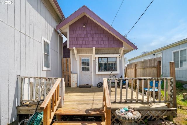deck with fence