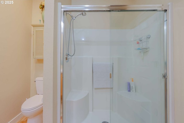 6641 NE Rosebay Dr, Hillsboro, OR 97124 - full bathroom featuring a stall shower and toilet
