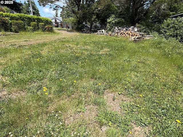 4922 Lake Shore Dr, Florence, OR 97439