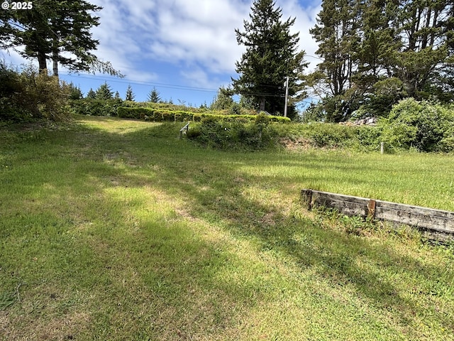 4922 Lake Shore Dr, Florence, OR 97439
