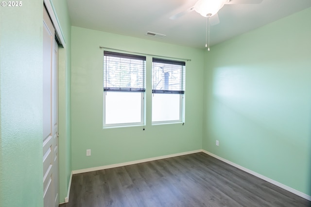 1067 S 55th St, Springfield, OR 97478 - unfurnished room with dark wood finished floors and a ceiling fan