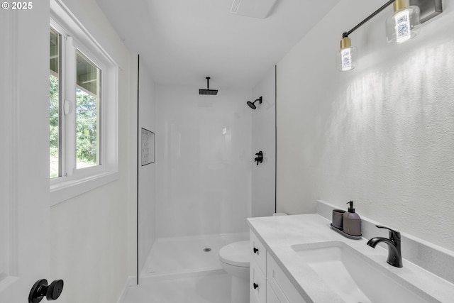 37465 Dubarko Rd, Sandy, OR 97055 - bathroom with walk in shower and vanity