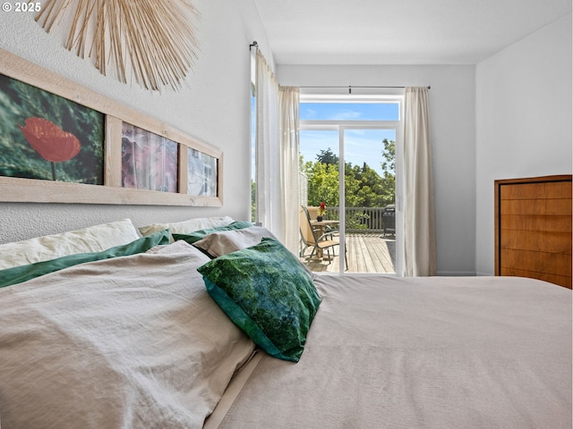 37149 Emerald Cascade, Sandy, OR 97055 - bedroom with access to outside