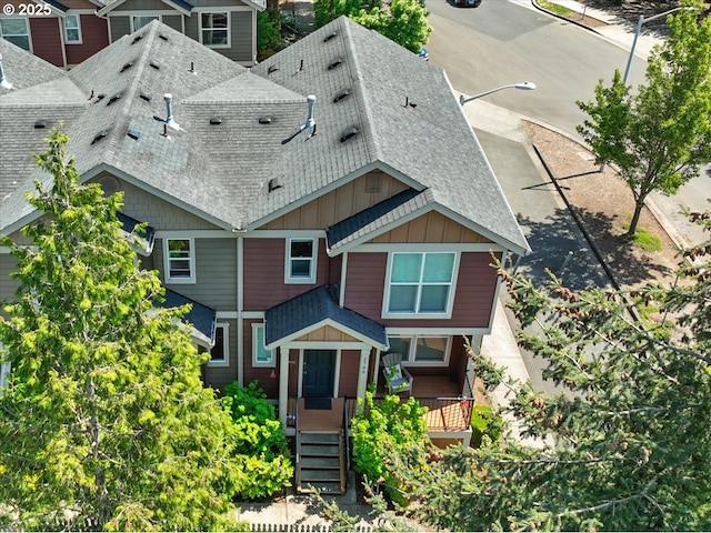 aerial view of property and surrounding area