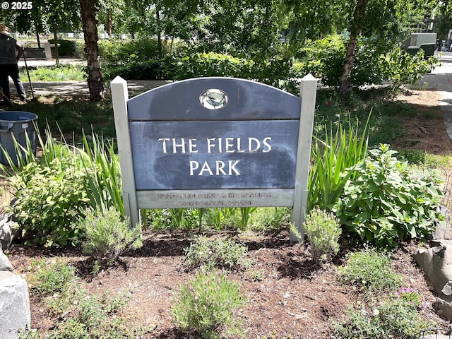 949 NW Overton St Unit 1302, Portland, OR 97209 - view of community sign