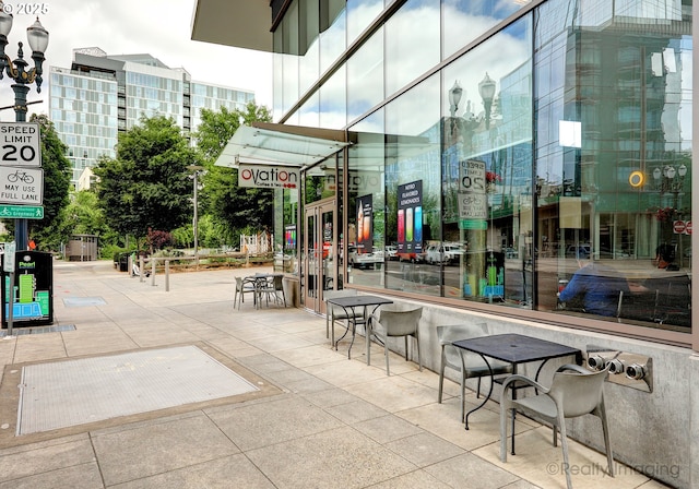 949 NW Overton St Unit 1302, Portland, OR 97209 - surrounding community