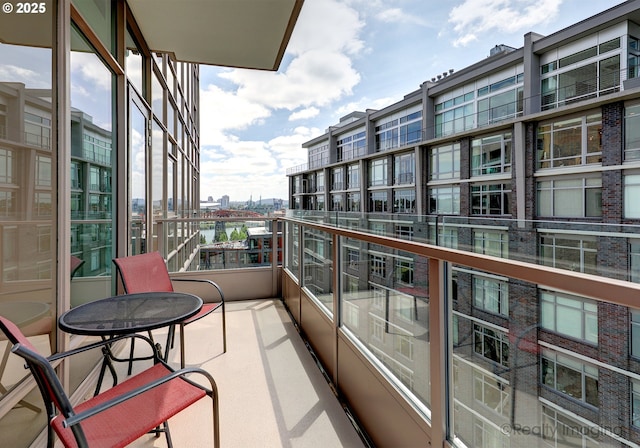 949 NW Overton St Unit 1302, Portland, OR 97209 - view of balcony