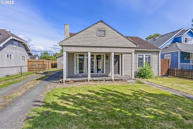 530 21st Ave, Longview, WA 98632 - view of front of property featuring covered porch and a chimney