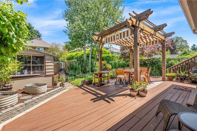 2804 NE 61st Ave, Portland, OR 97213 - deck featuring outdoor dining area, a pergola, and a fenced backyard