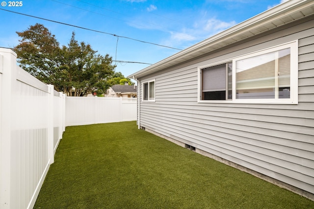 2097 Heather Way, Woodburn, OR 97071 - view of yard