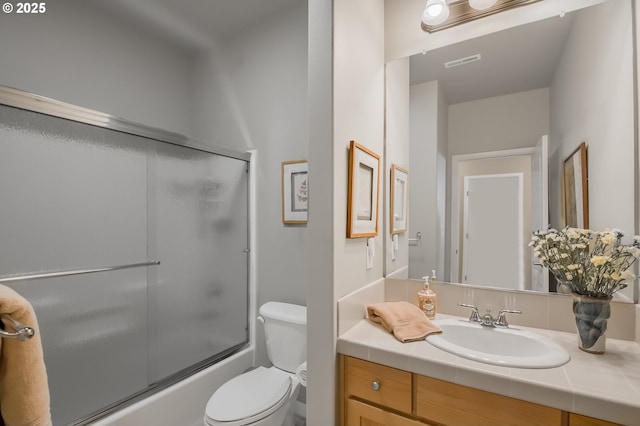 6395 Summerlinn Way W, Linn, OR 97068 - full bath featuring toilet, vanity, and enclosed tub / shower combo