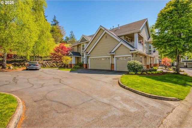 6395 Summerlinn Way W, Linn, OR 97068 - view of front facade featuring driveway, a front lawn, and an attached garage