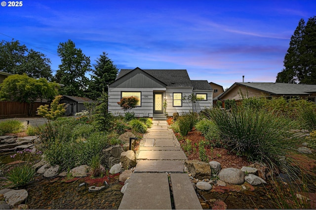 1090 Maple Dr, Eugene, OR 97404 - view of bungalow