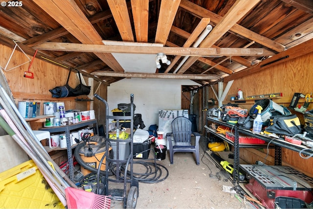 1090 Maple Dr, Eugene, OR 97404 - view of storage area