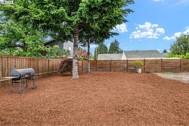 1090 Maple Dr, Eugene, OR 97404 - view of fenced backyard