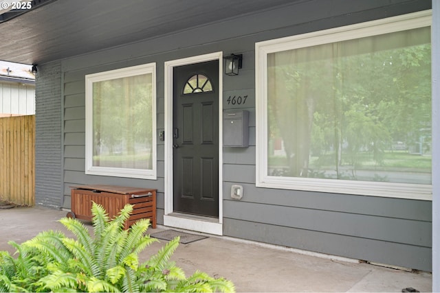 4607 SE 88th Ave, Portland, OR 97266 - property entrance with covered porch