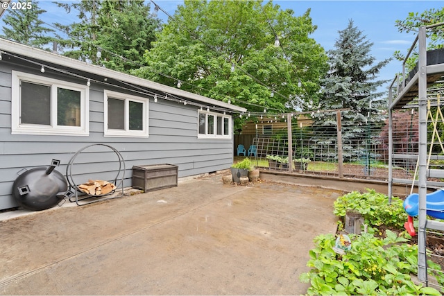 4607 SE 88th Ave, Portland, OR 97266 - view of patio / terrace