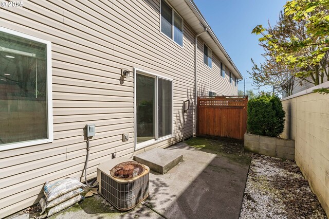 13924 NE 7th Ct, Vancouver, WA 98685 - back of property with cooling unit and a patio