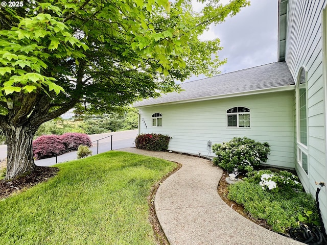 2295 Chi Chi Ln, Sutherlin, OR 97479 - view of green lawn