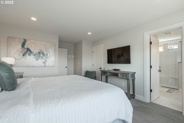 2150 NW Inlet Ave, Lincoln City, OR 97367 - bedroom featuring visible vents, baseboards, recessed lighting, and ensuite bath
