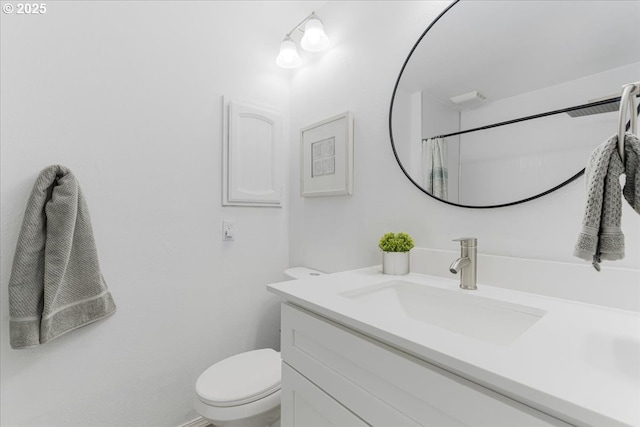 11560 SW Settler Way, Beaverton, OR 97008 - bathroom with vanity, toilet, and a shower with shower curtain