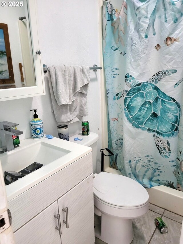 729 NW Evans St, Sheridan, OR 97378 - full bath with vanity and toilet
