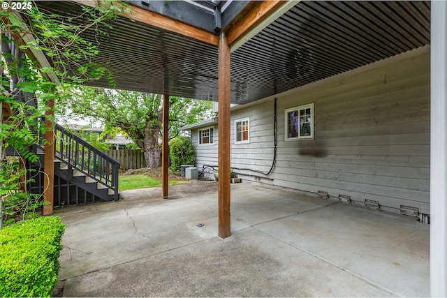 7105 Mississippi Dr, Vancouver, WA 98664 - view of patio with stairway
