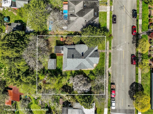 644 4th St, Myrtle Point, OR 97458 - drone / aerial view
