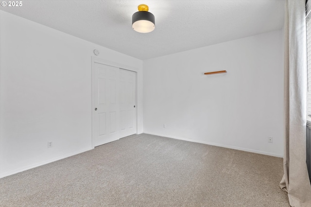 19338 Inishbride Ct, Oregon City, OR 97045 - unfurnished bedroom featuring carpet flooring and a closet