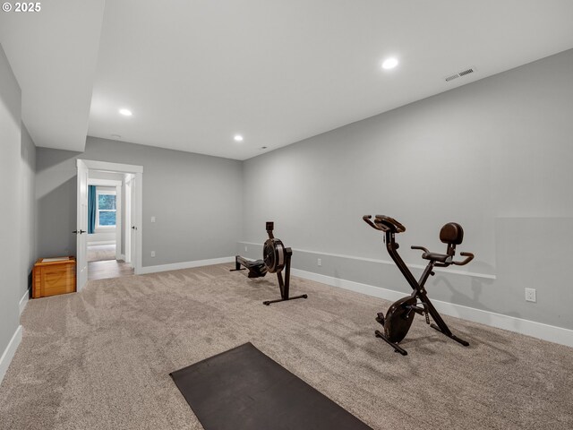 37330 Labiske Ln, Astoria, OR 97103 - exercise area featuring carpet, baseboards, and recessed lighting