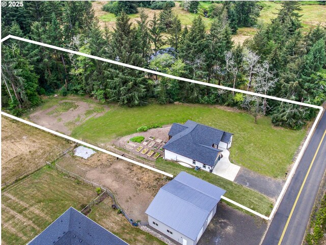 37330 Labiske Ln, Astoria, OR 97103 - view of home's community featuring a yard and an outdoor structure