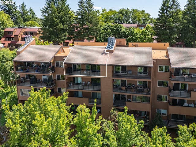 213 Oswego, Lake Oswego, OR 97035 - drone / aerial view of apartment complex / building