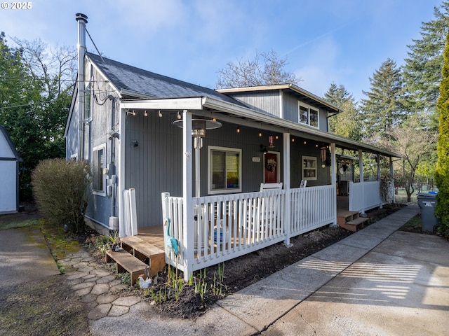 view of front facade featuring covered porch