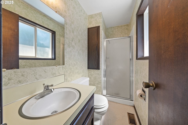 28410 S Beavercreek Rd, Mulino, OR 97042 - full bathroom with wallpapered walls, vanity, and a shower stall