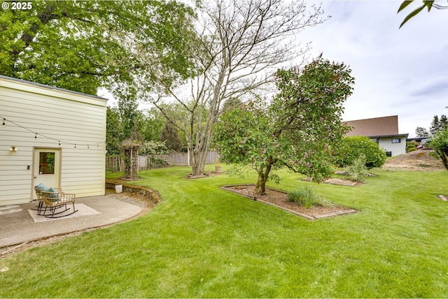 5818 SW Boundary St, Portland, OR 97221 - view of yard featuring a patio