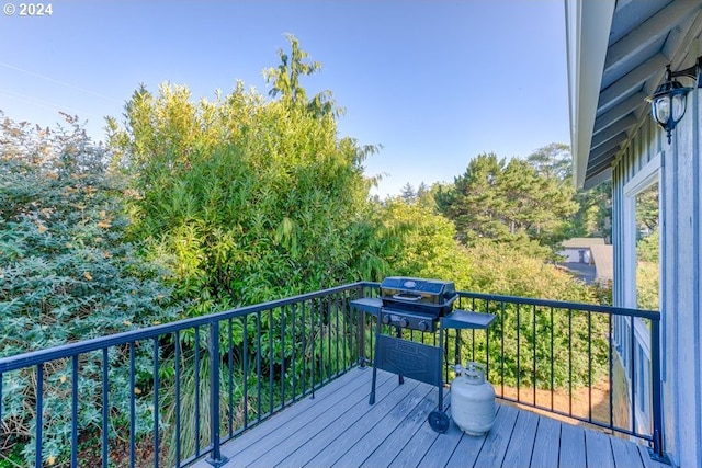 10391041 NE Grant St, Newport, OR 97365 - wooden deck with grilling area