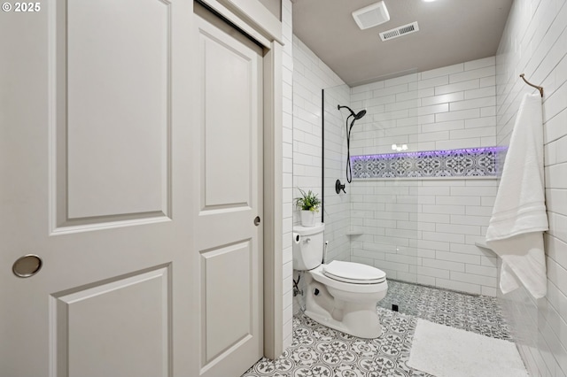 915 NE 36th Ave, Camas, WA 98607 - full bath featuring a tile shower and tile patterned flooring