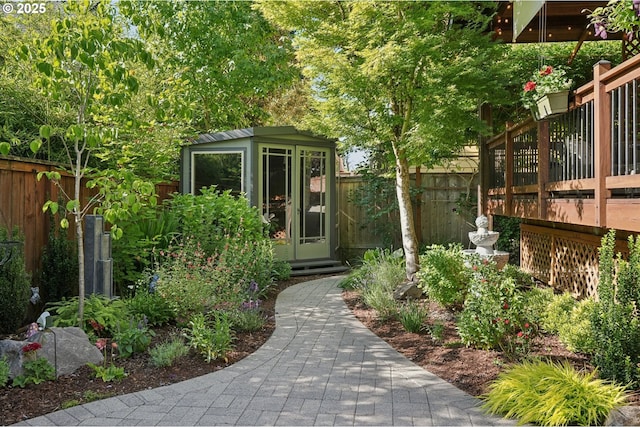 915 NE 36th Ave, Camas, WA 98607 - fenced backyard featuring an outdoor structure and a deck