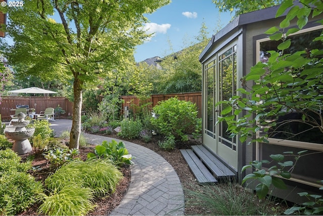 915 NE 36th Ave, Camas, WA 98607 - fenced backyard featuring a patio