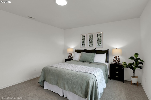 1033 Sommerville Loop, Harrisburg, OR 97446 - carpeted bedroom with baseboards