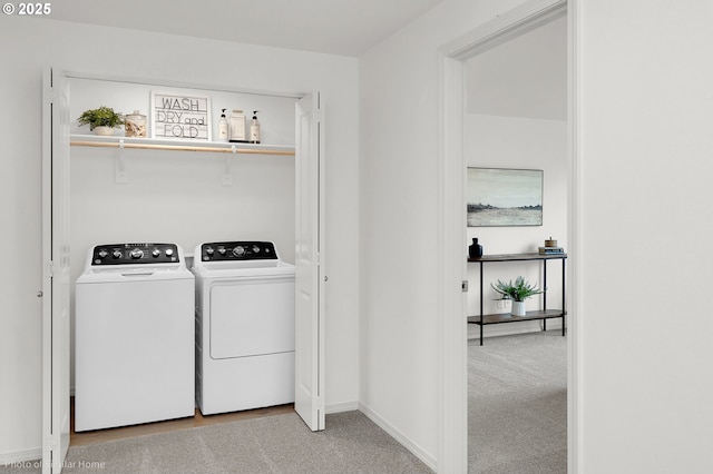 1033 Sommerville Loop, Harrisburg, OR 97446 - laundry area featuring independent washer and dryer, carpet floors, and baseboards