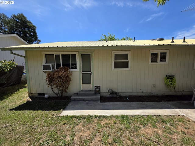 4545 Ridenour St, Roseburg, OR 97470 - view of front of property with a front lawn, a patio, and a metal roof