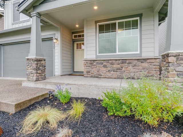 6820 N 89th Loop, Camas, WA 98607 - entrance to property featuring stone siding