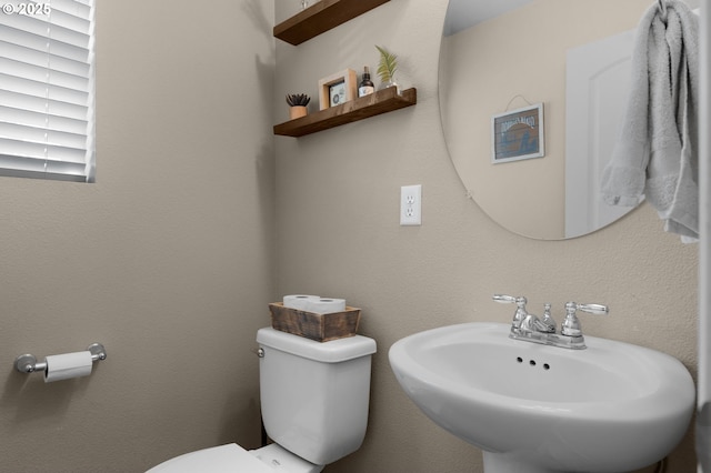 15574 Bachelor Ave, Sandy, OR 97055 - bathroom with a sink and toilet
