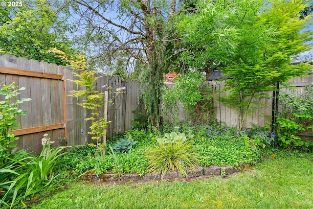 view of fenced backyard