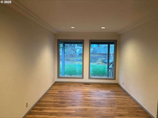 3115 Deer Trail Ln, Medford, OR 97501 - corridor with wood finished floors, recessed lighting, and baseboards