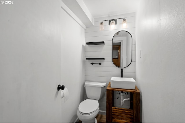 1524 SW 44th St, Pendleton, OR 97801 - bathroom with a sink and toilet